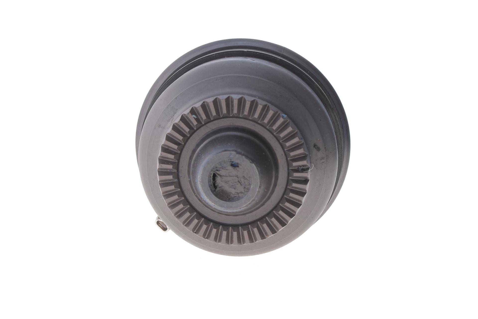 Піввісь (передня) BMW X3 (F25)/X4 (F26) 10-18 (R) (37x27x880)