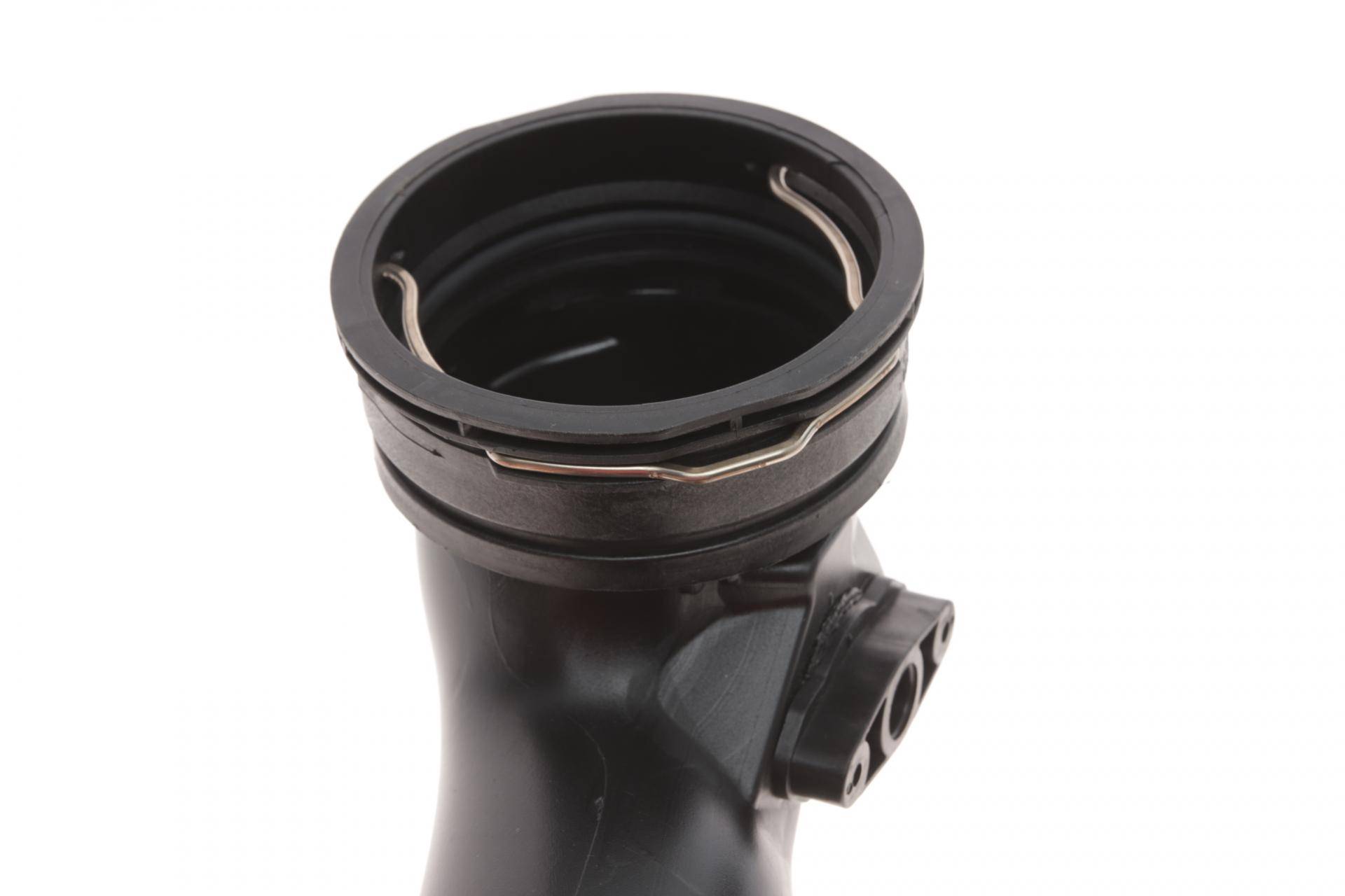 Патрубок інтеркулера BMW 5 (F07/F10/F11)/7 (F01-F04)/X5 (E70)/X6 (E71/E72) 3.0 09-18 N55