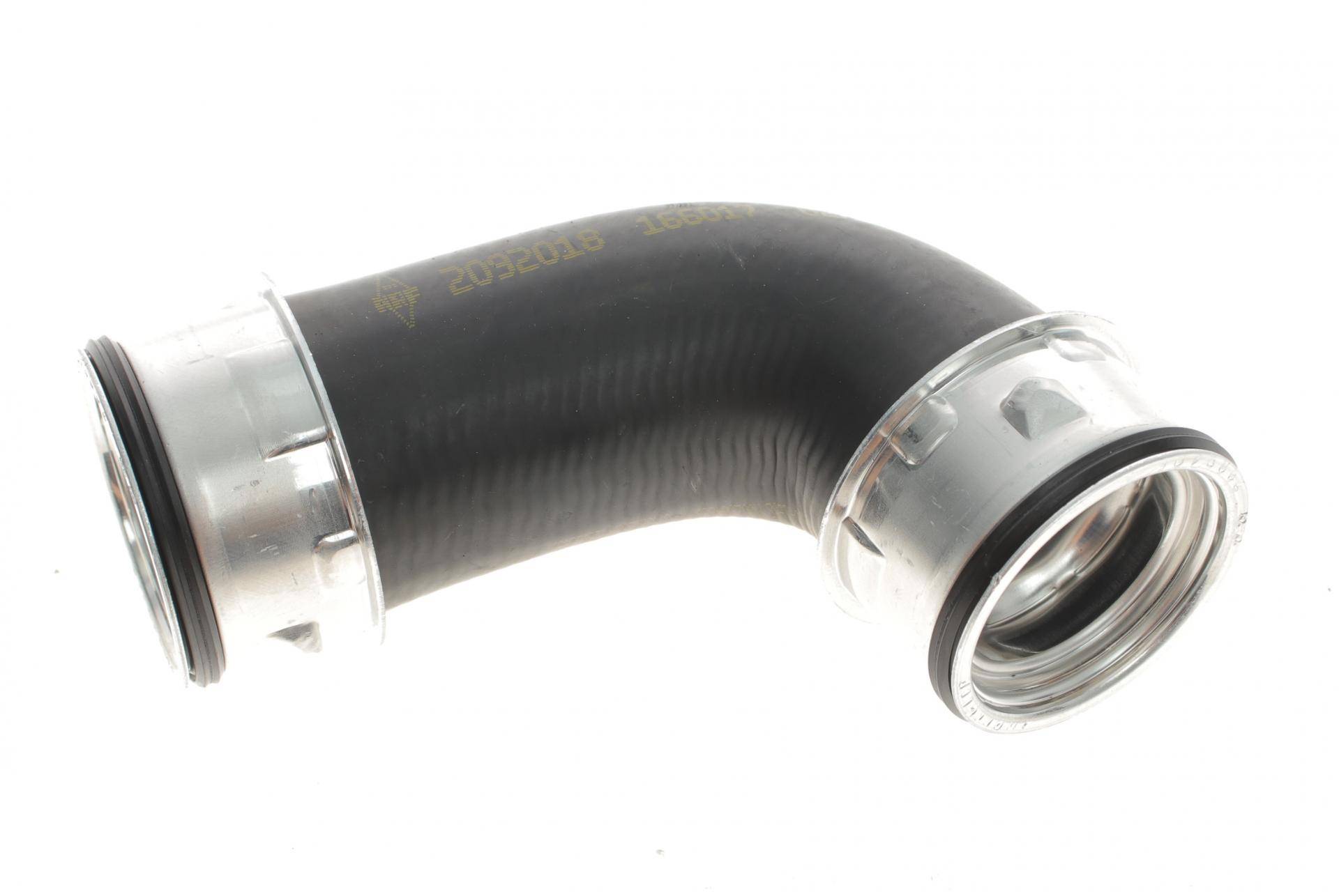 Патрубок інтеркулера (зверху) (R) VW Golf V/Passat 2.0 TDI 05-13