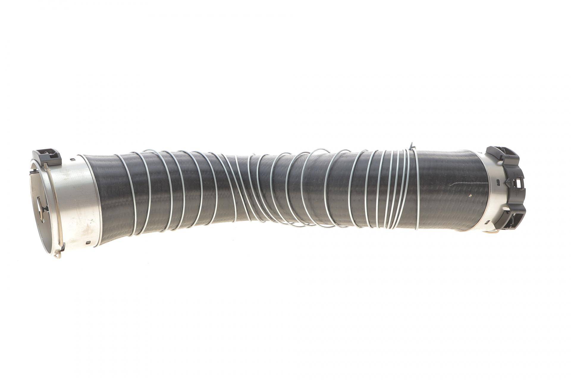 Патрубок інтеркулера (R) BMW 3 (F30/F80/F34/F31) 11-/X3 (F25) 14-17 (B47/N47)