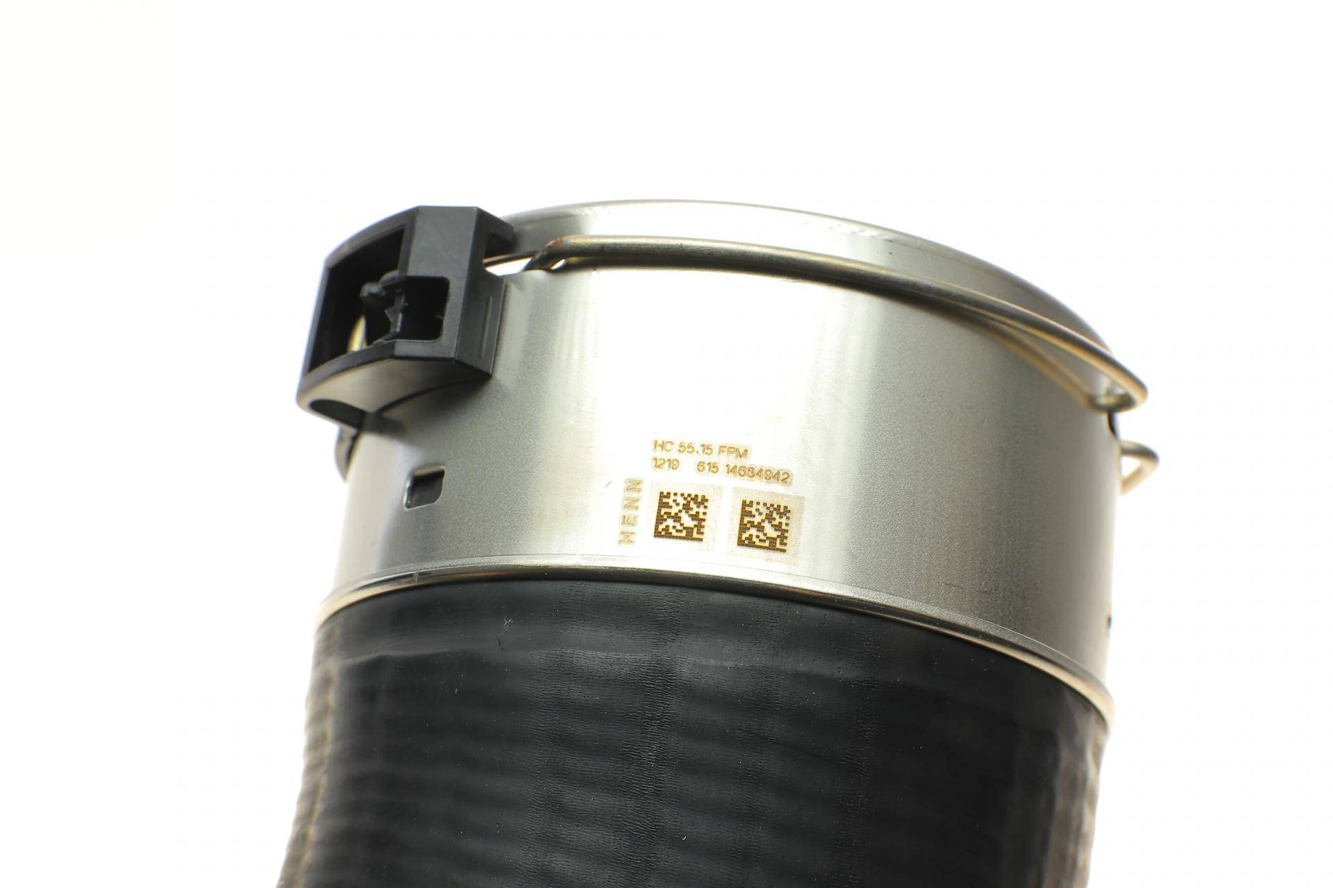 Патрубок інтеркулера (L) BMW 1 (F20/F21)/3 (F30/F80) 15- B37/B38