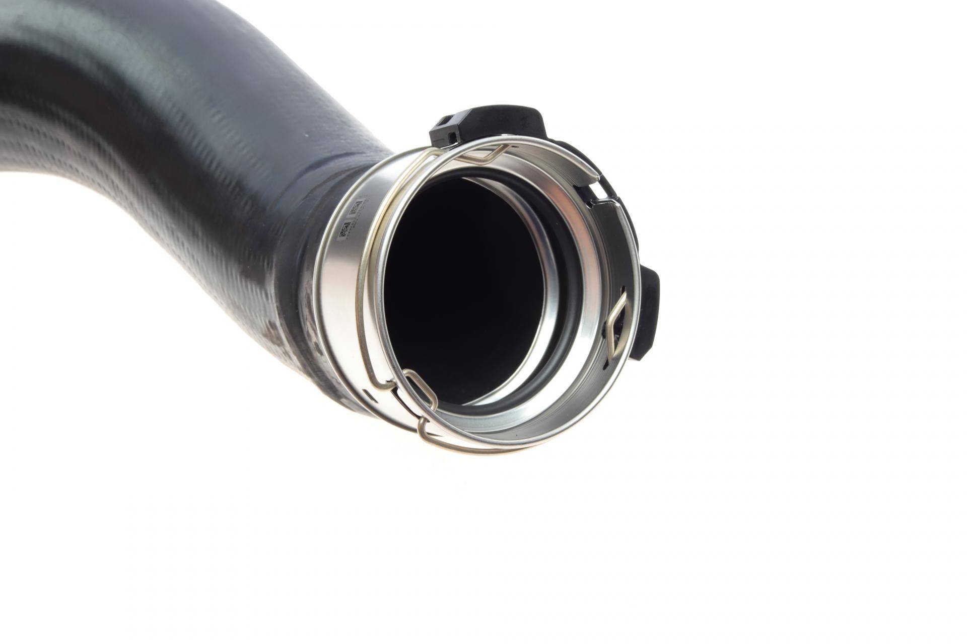 Патрубок інтеркулера (L) BMW 5 (F10/F11/F07) 2.0d 10-17 (N47)