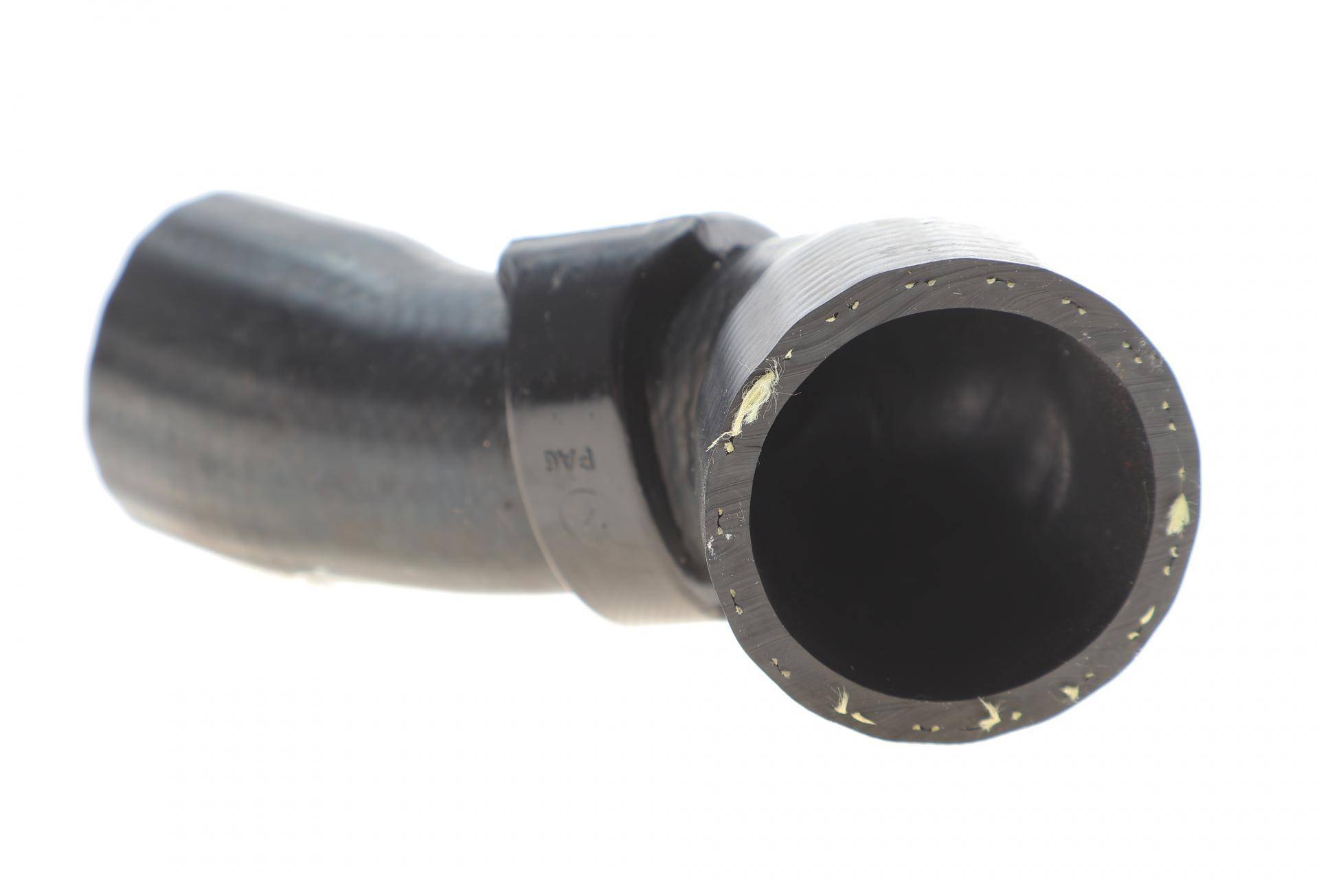 Патрубок інтеркулера (R) Citroen C1/C2/C3/Peugeot 1007/107/206/207 1.4 HDi 01-
