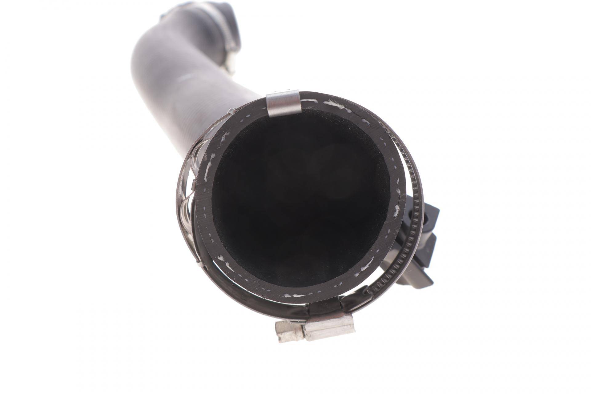 Патрубок інтеркулера Ford Focus 1.6 TDCI 04-12/Volvo S40/V50 1.6D 05-12