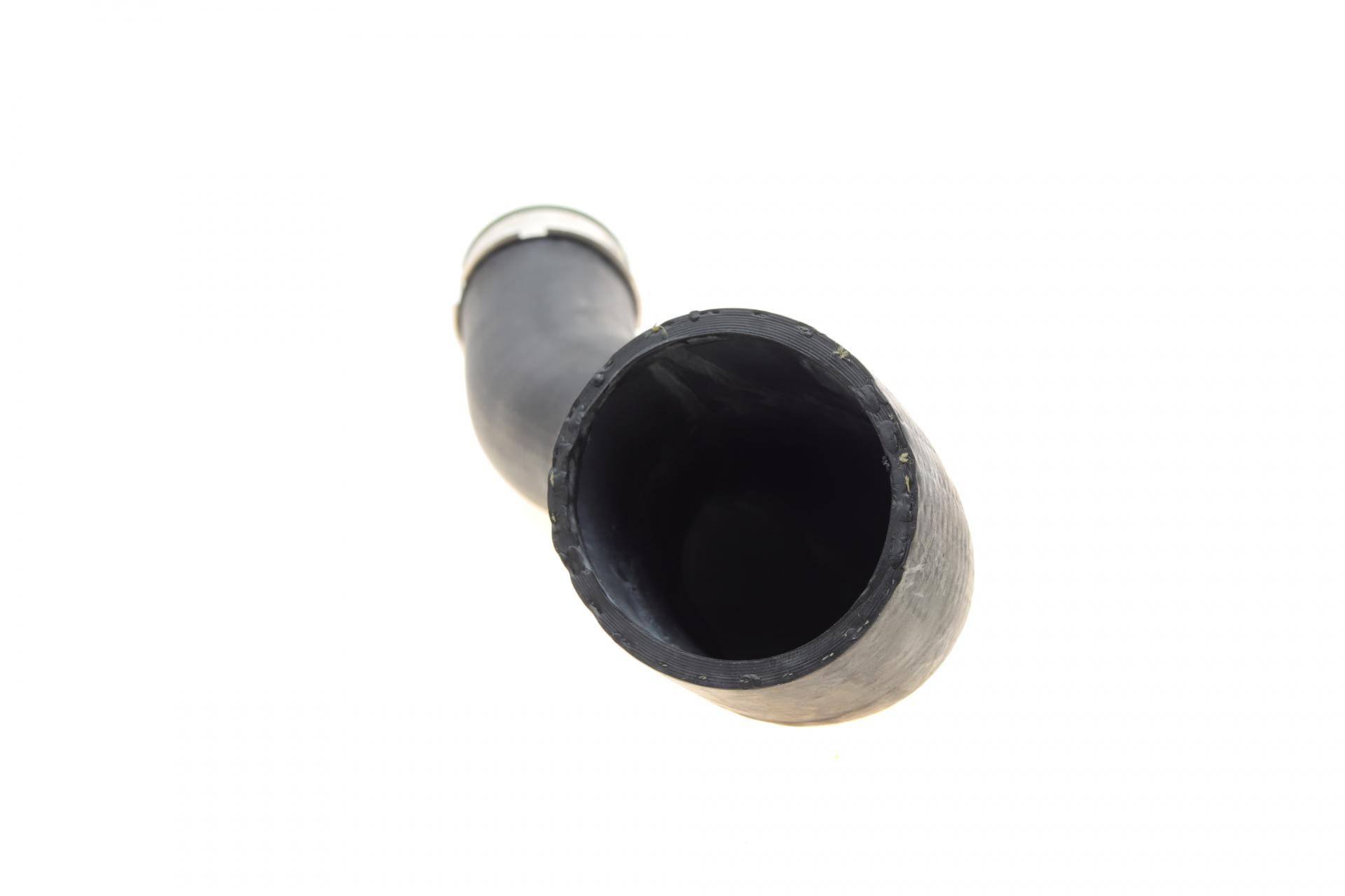 Патрубок інтеркулера (нижній/L) BMW 3 (E90/E91) 2.0d 04-12 (M47/N47)