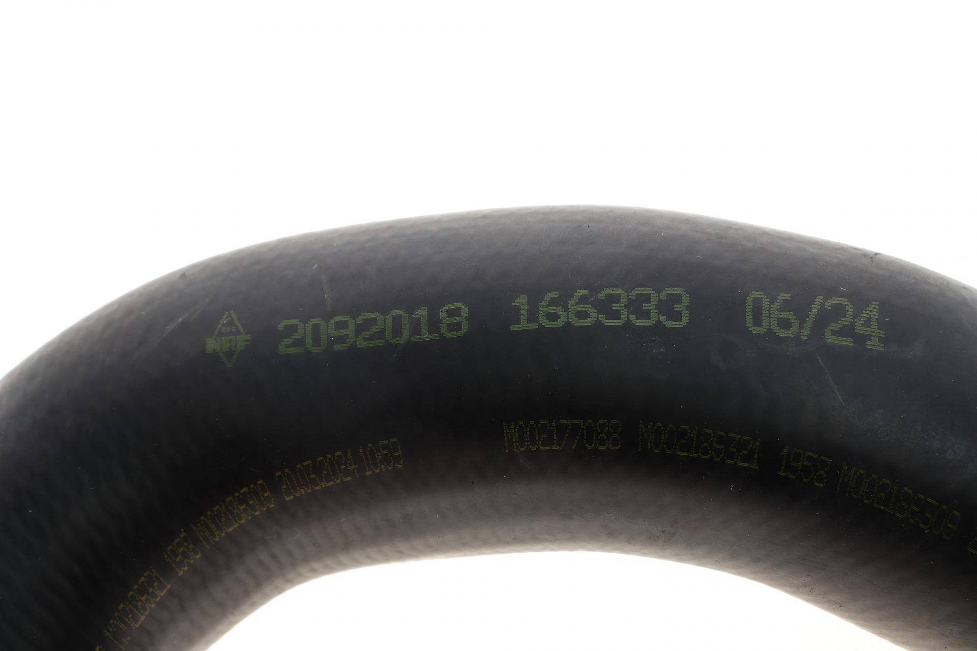 Патрубок інтеркулера (R) VW T5 2.5TDI 03-09
