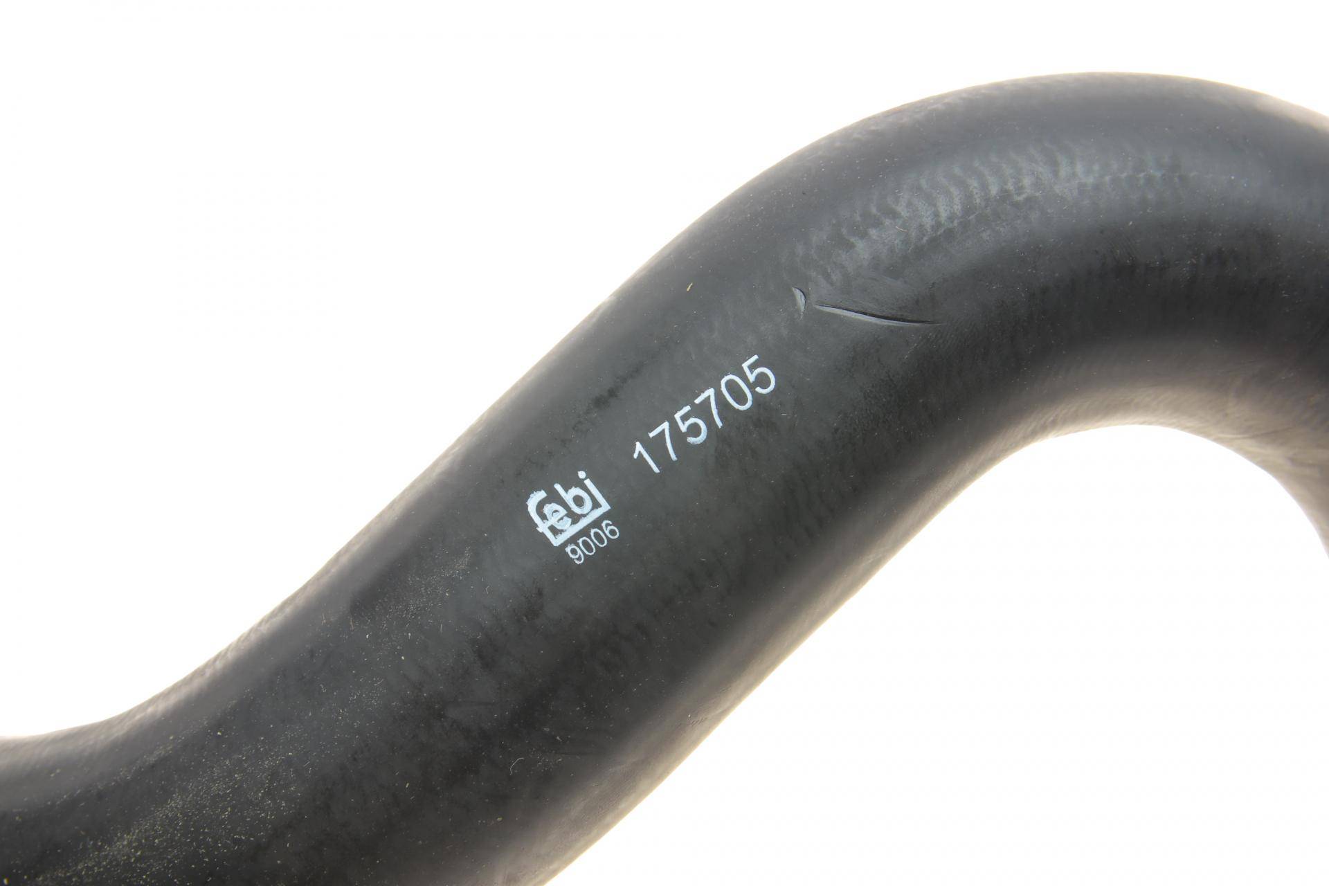 Патрубок інтеркулера (R) Ford Focus II 1.8 TDCi 05-12