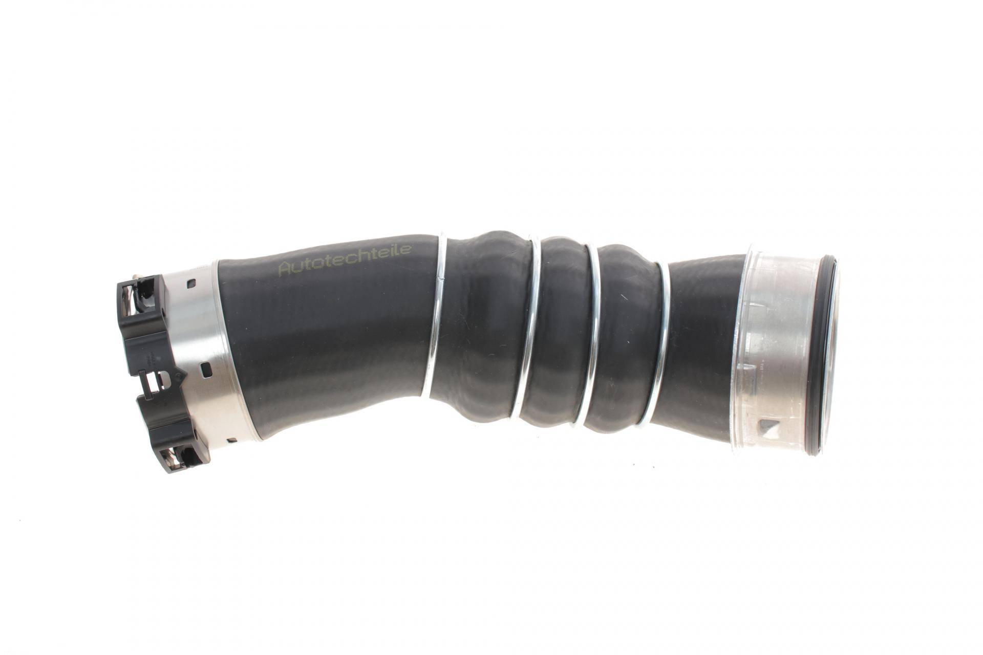 Патрубок інтеркулера BMW 1 (E81/E87) 04-11 N47 D20/M47 D20 (R)