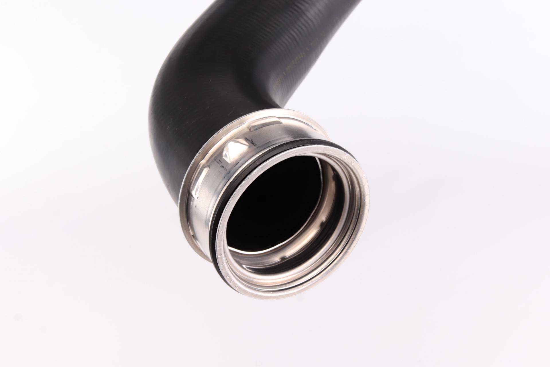 Патрубок інтеркулера (R) MB E-class (W210) 2.2CDI 98-02