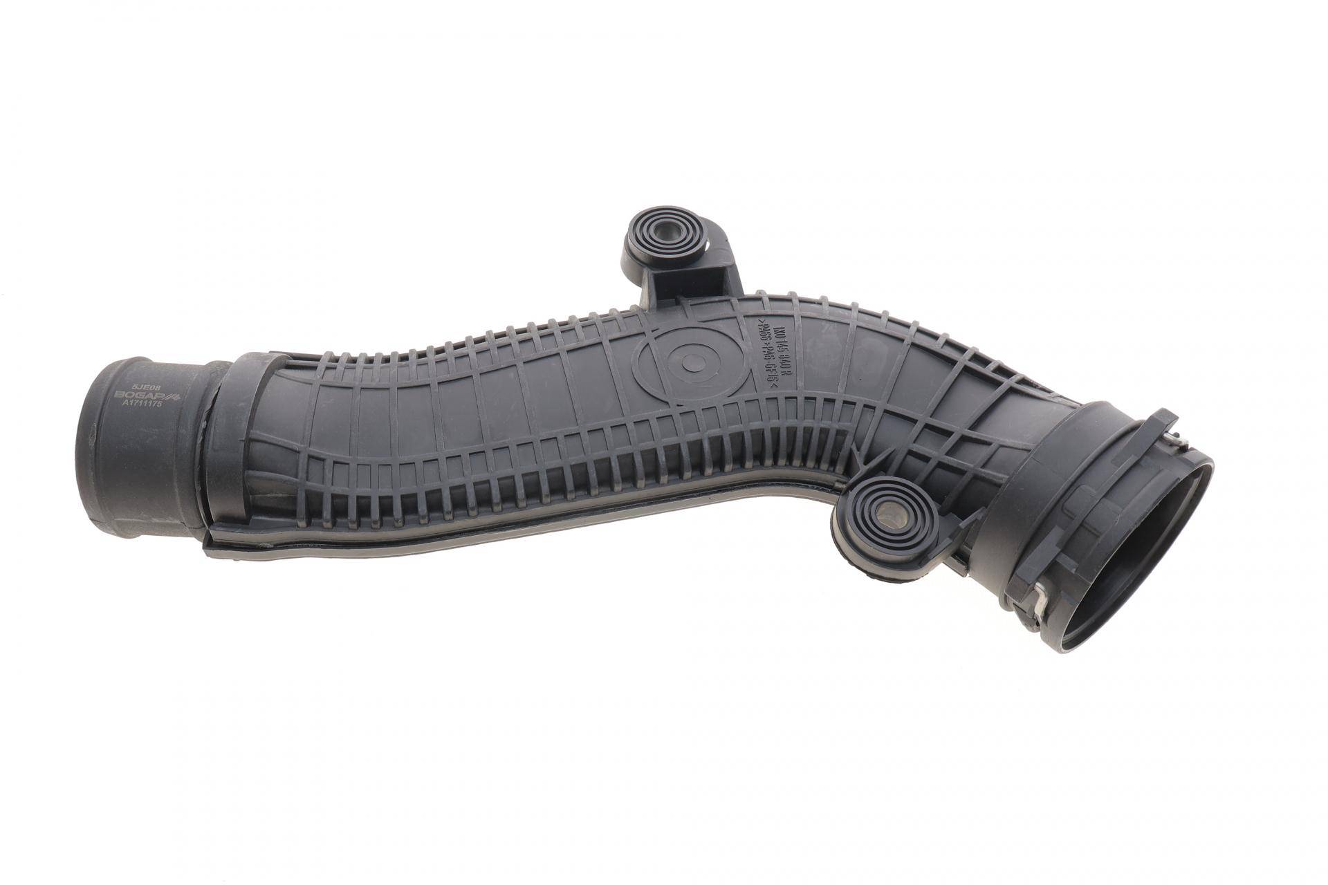 Патрубок інтеркулера VW Beetle/ Golf/ Passat/ Skoda Octavia/ Superb 1.8-2.0 TSI 04-