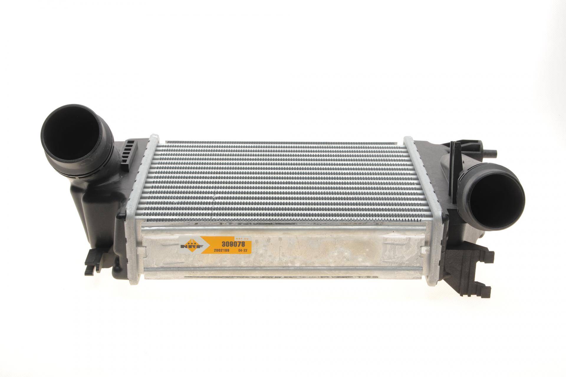 Радіатор інтеркулера Nissan Qashqai/X-Trail/Renault Megane IV/Scenic IV 1.6D 13-