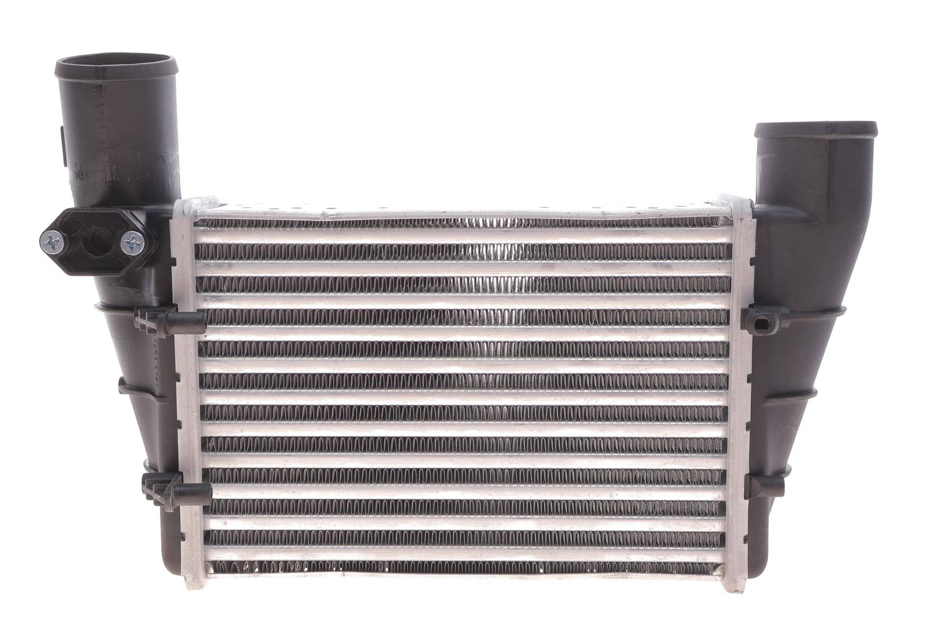 Радіатор інтеркулера Audi A4/A6/VW Passat 1.8/1.9TDI 95-05