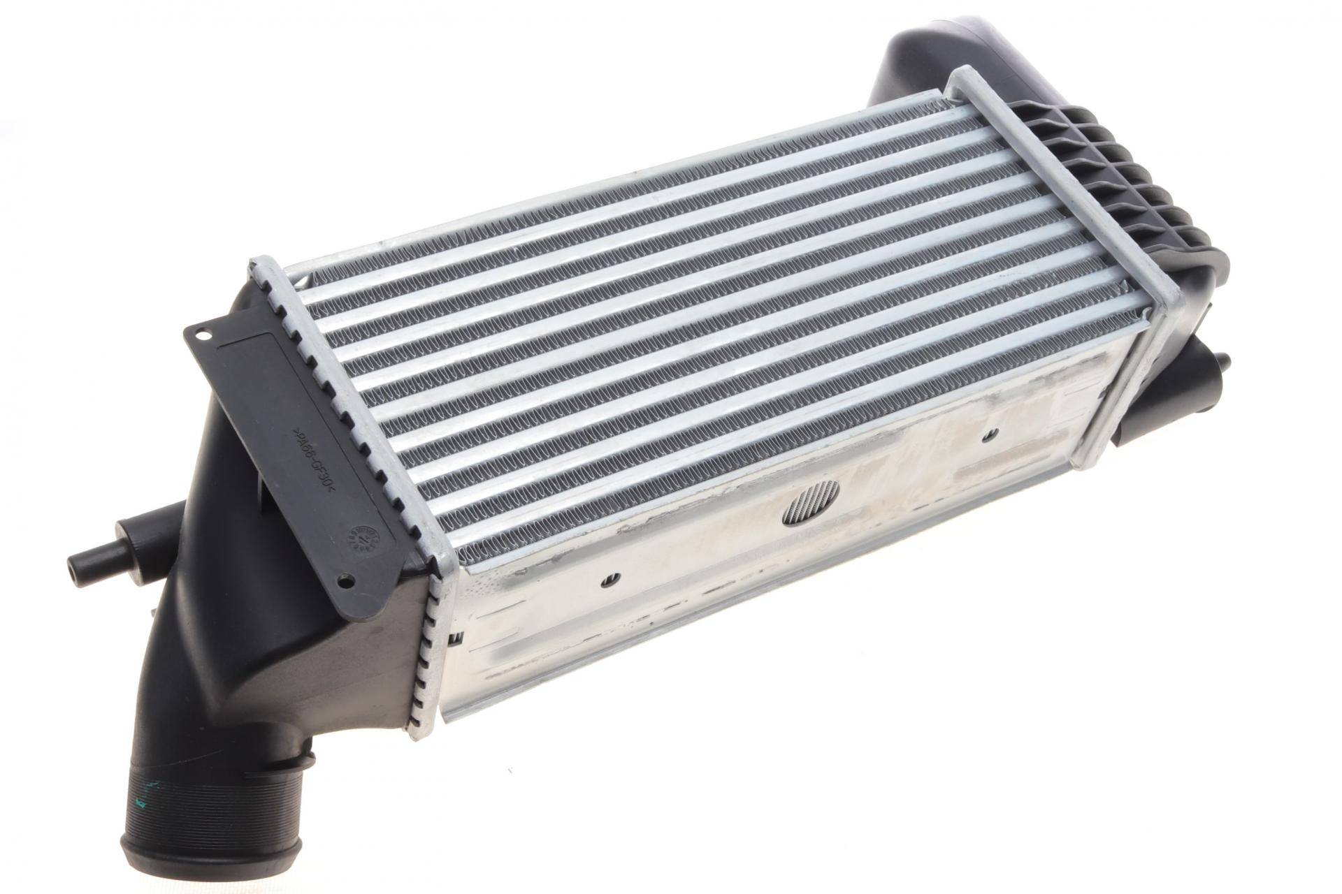Радіатор інтеркулера Citroen C5 2.0HDi 01-04/2.2HDi 01-/Peugeot 406/607 2.0/2.2HDi 99-06
