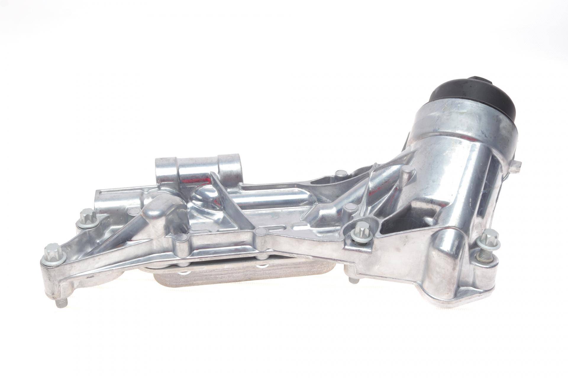 Корпус фільтра масляного (з радіатором) Opel Astra H/J/Vectra C/Zafira 1.6/1.8 06-15