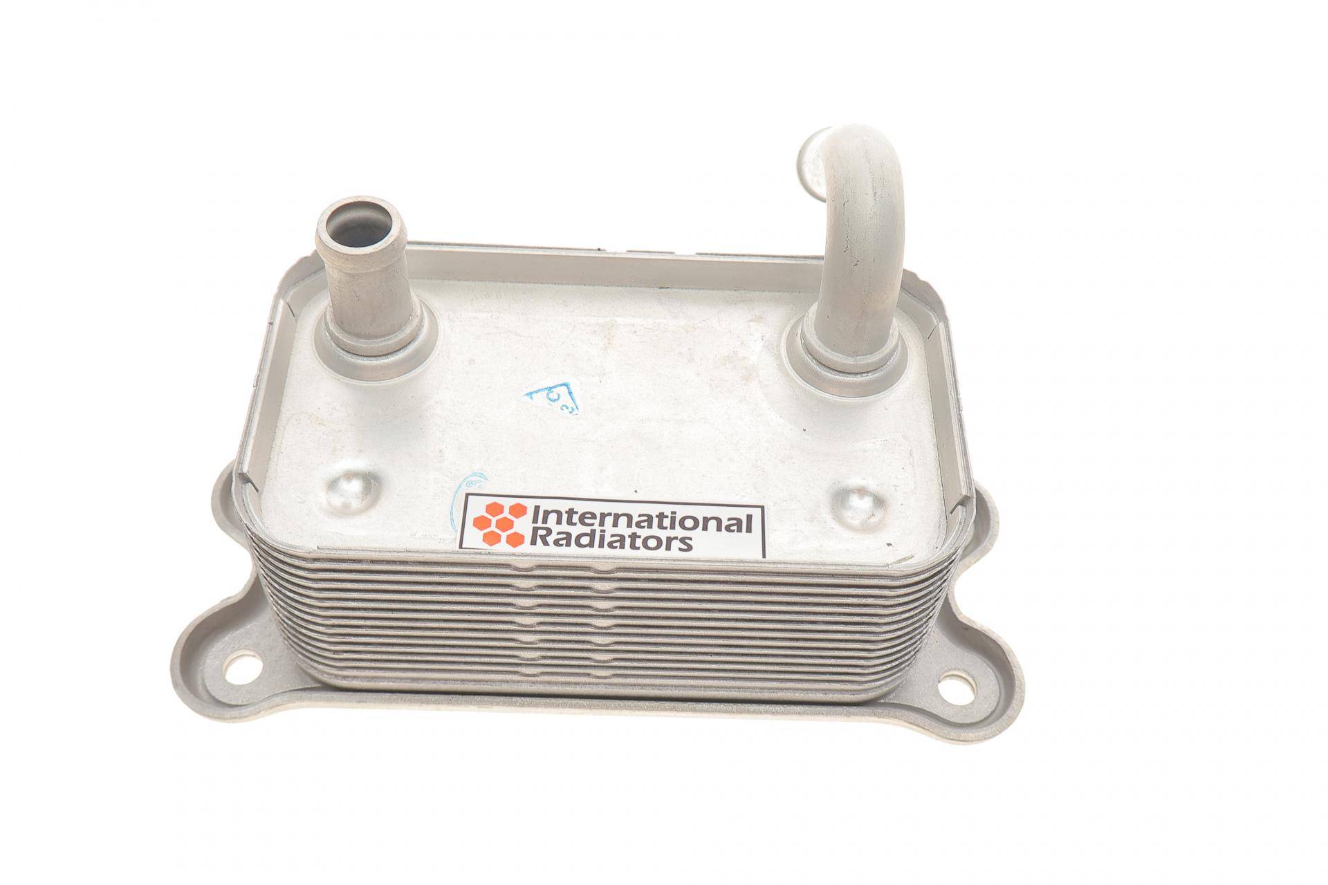 Радіатор масляний Volvo S60 I/S80 I/V70 II/XC70 I/XC90 I 2.4D 01-14