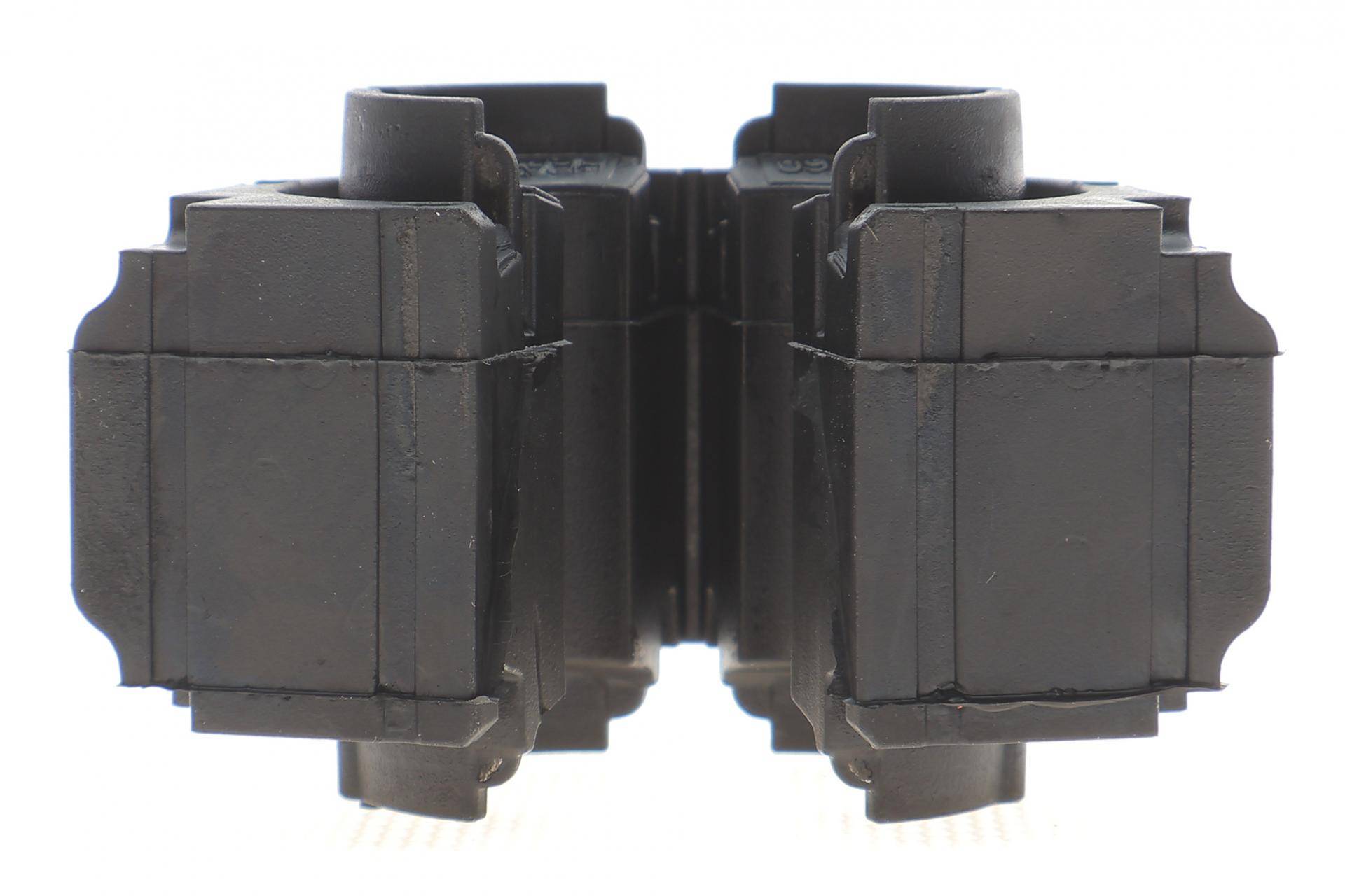 Втулка стабілізатора (заднього) Audi A3/Octavia/SuperB/VW Golf/Jetta/Tiguan (d=18.5mm) 03-