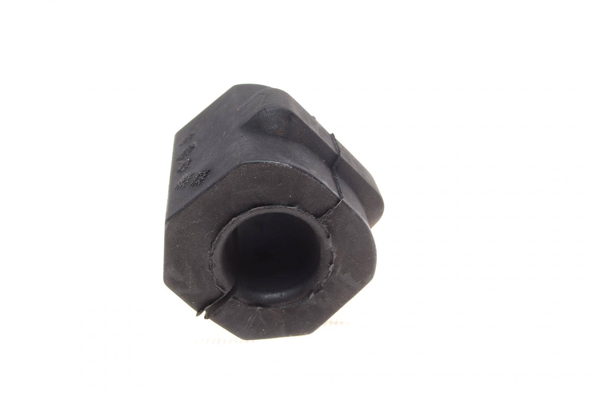 Втулка стабілізатора (переднього) Audi 100/200 -91 (d=21mm)