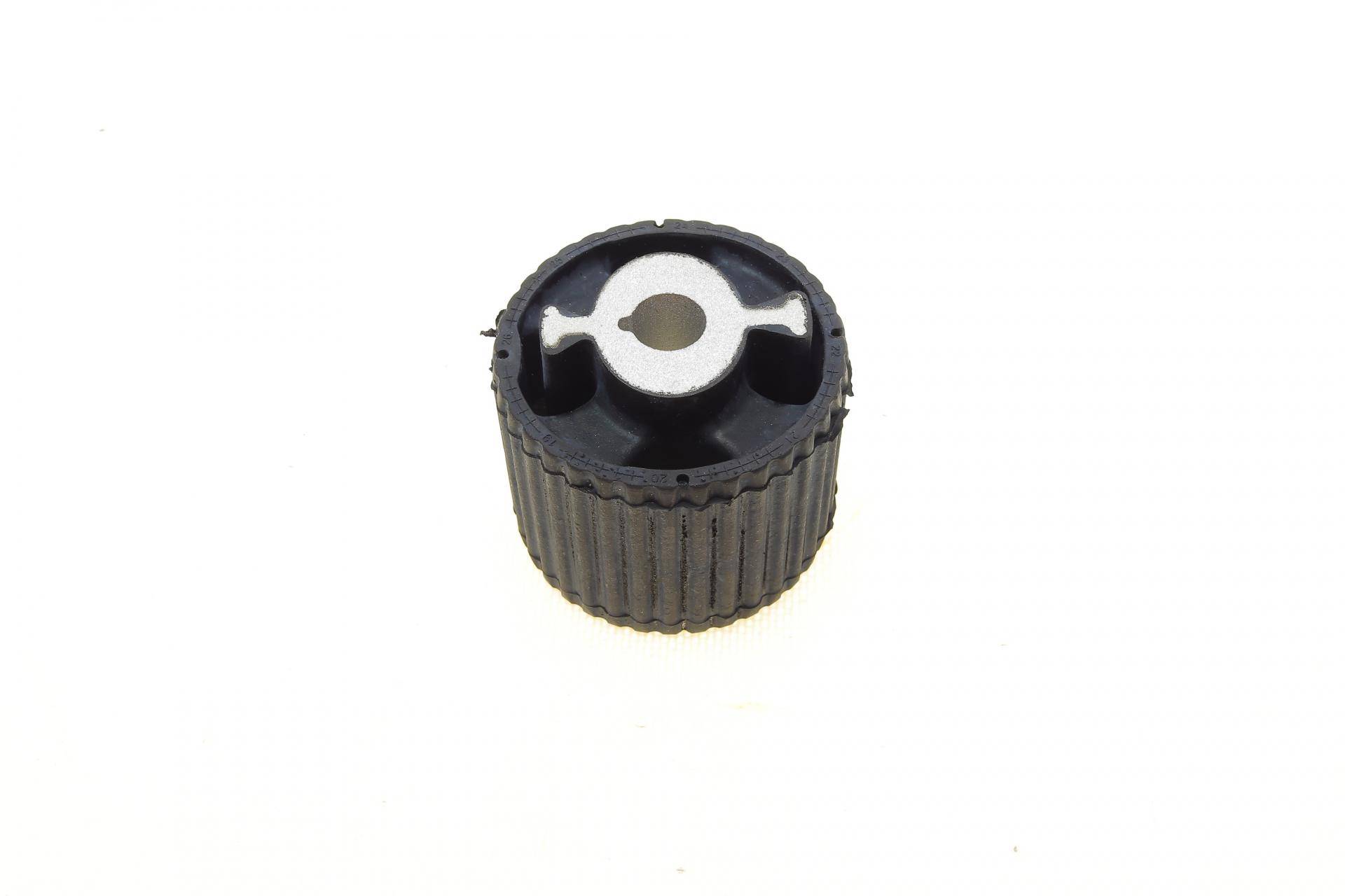 Сайлентблок балки (задньої/спереду) BMW 5 (F07/F10/F11/F18)/ 6 (F06/F12/F13)/ 7 (F01/F02/F04)