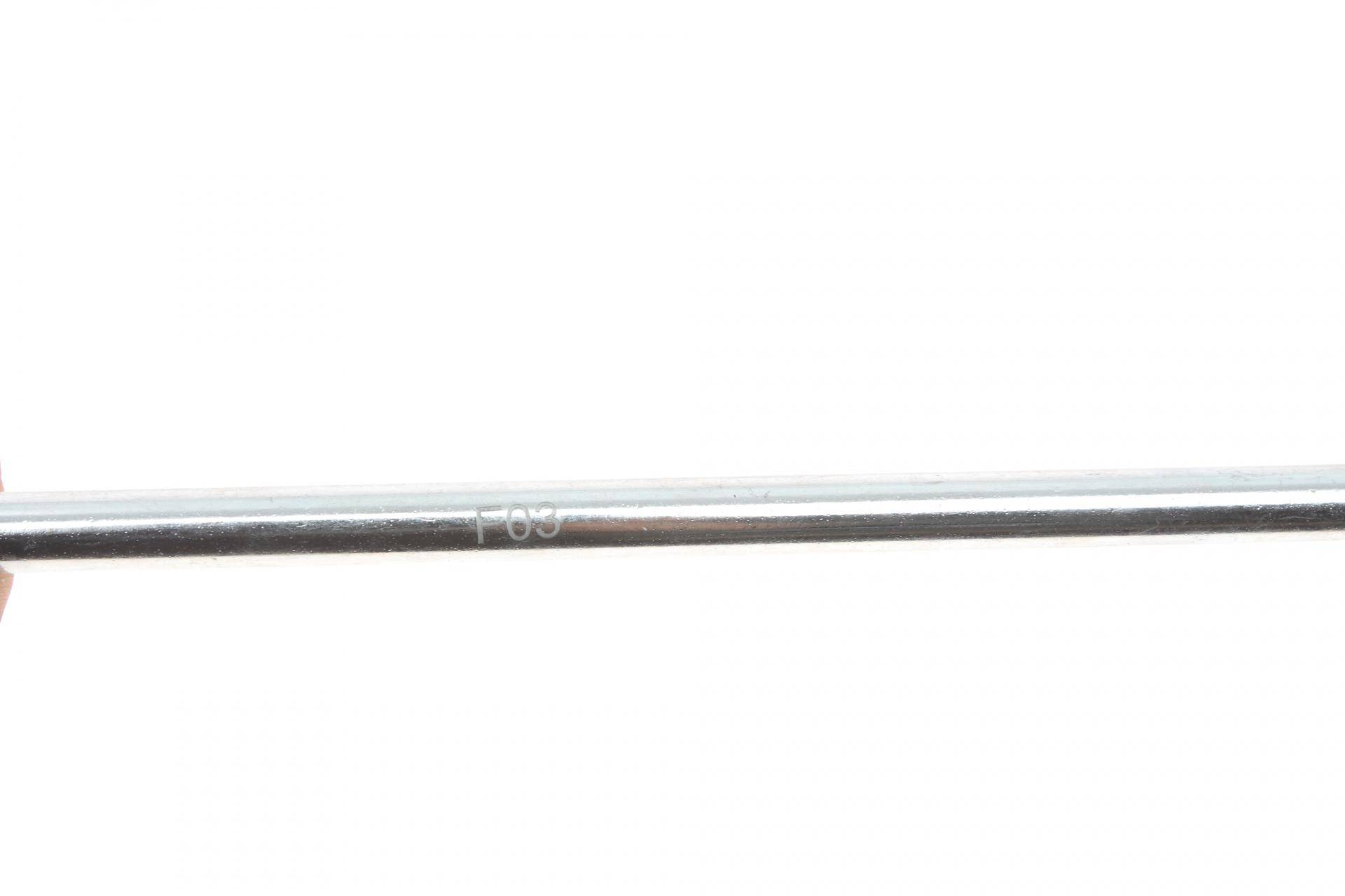 Тяга стабілізатора (переднього) Toyota Camry 01-06/Lexus RX 08-15