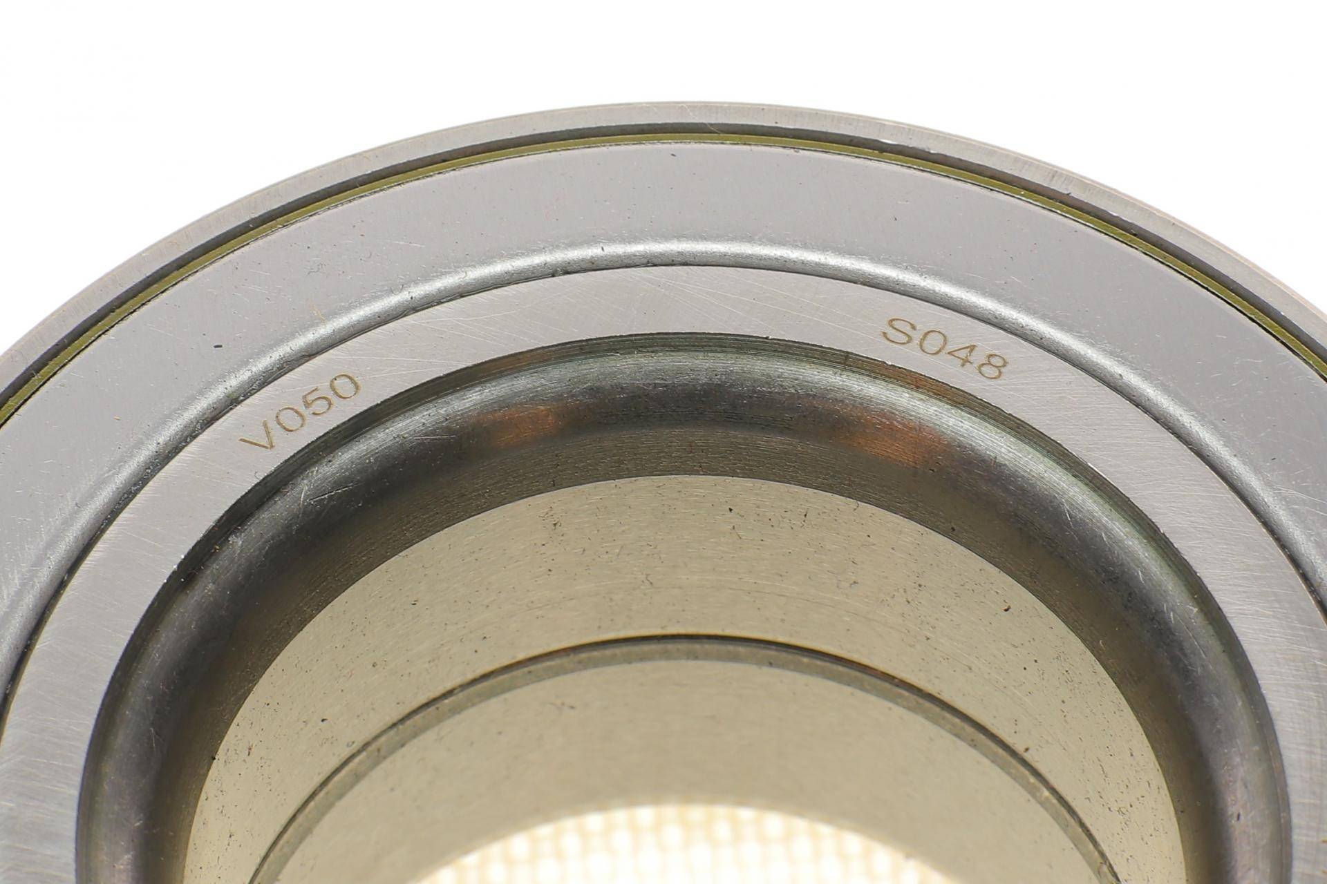 Підшипник маточини (задньої) BMW 3 (F30/F31/F80)/4 (F33/F83/F32/F82) 11- (+ABS)