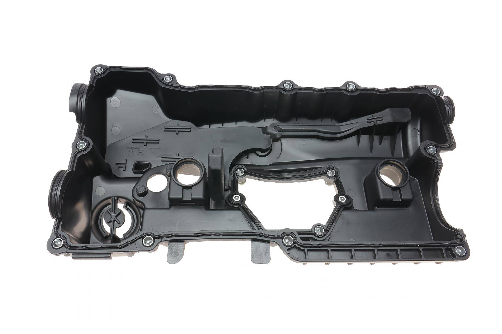 Кришка клапанів BMW 3 (E90)/X3 (E83) (N46 B20) 2.0 i 04-15