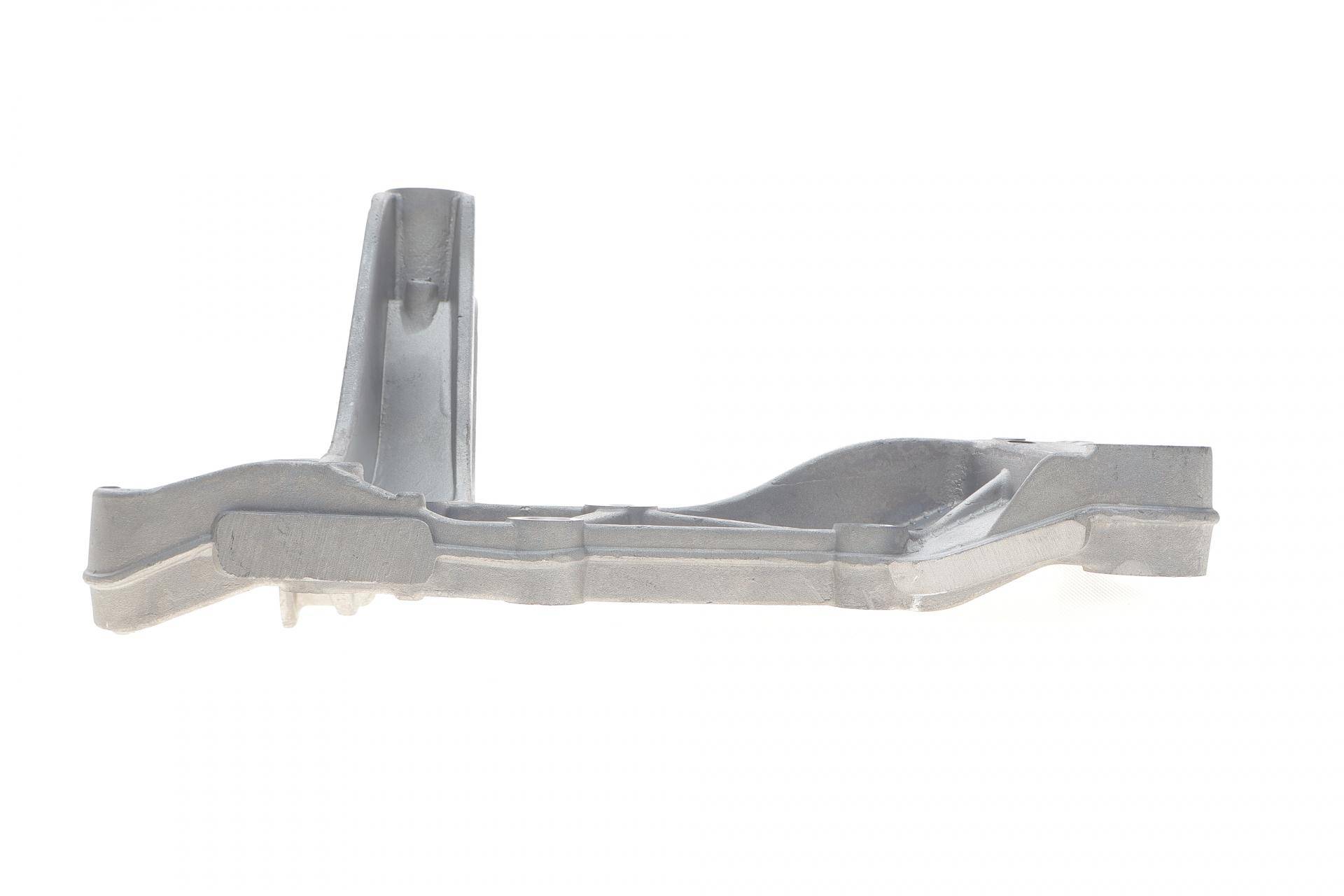 Кронштейн балки (передньої/R) VW Caddy III/IV 04-20