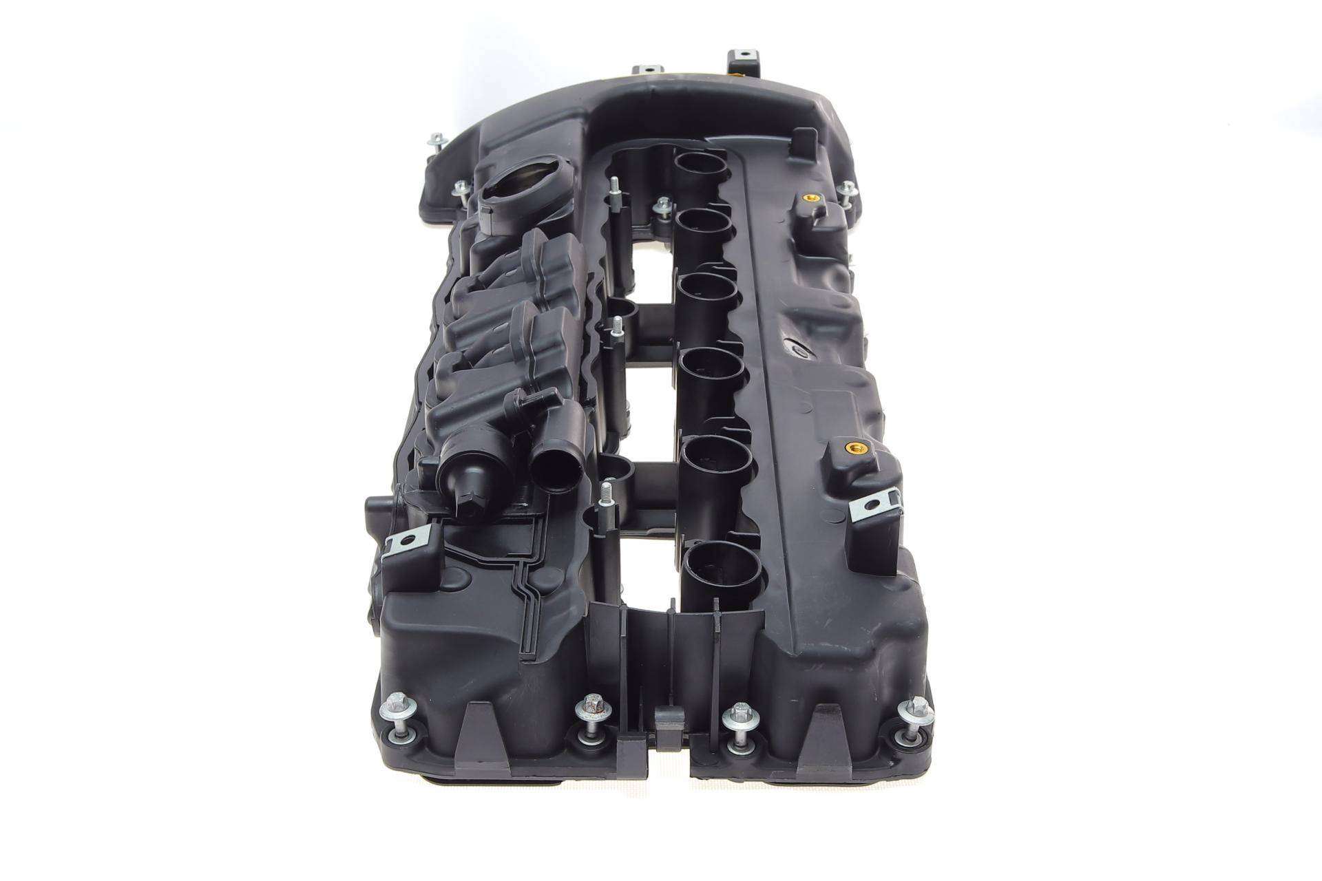 Кришка клапанів BMW 3 (E90)/5 (E60)/7 (F01/F02/F03/F04) 3.0 04-13