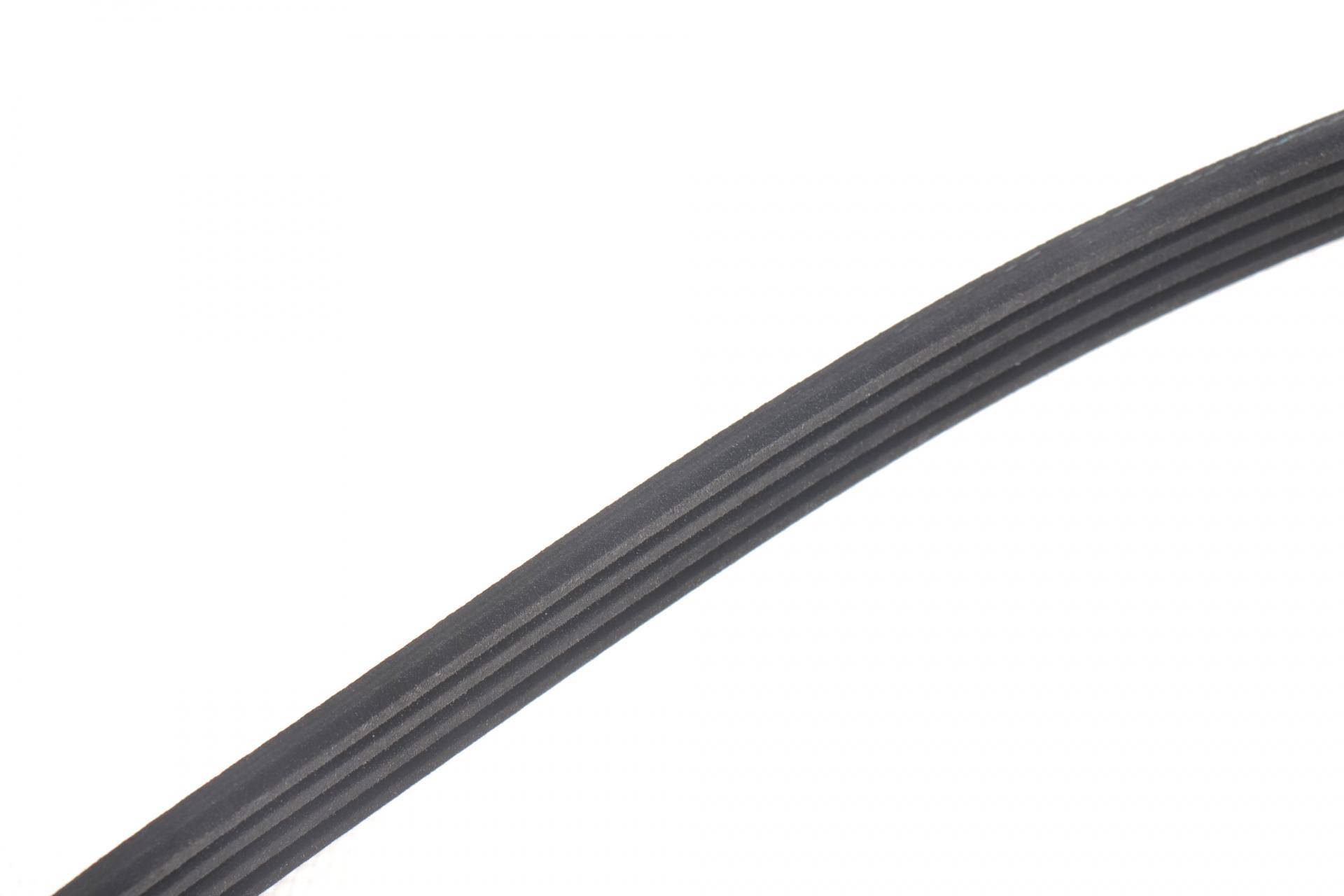 Ремінь генератора Toyota Yaris 99-14/Corolla 92-95/Mazda Premacy 99-05/626 91-02/323 98-04