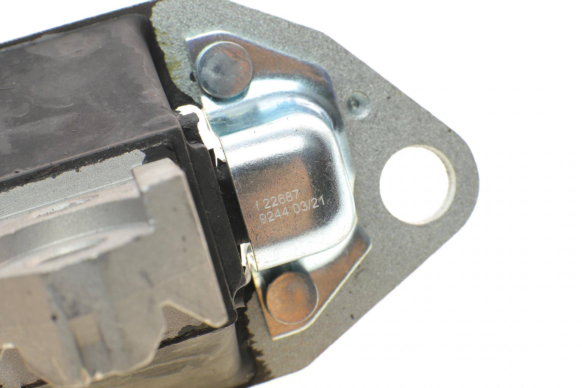 Подушка двигуна (R) Volvo S60/S80/XC70/XC90 2.4D/2.5TDI 97-14