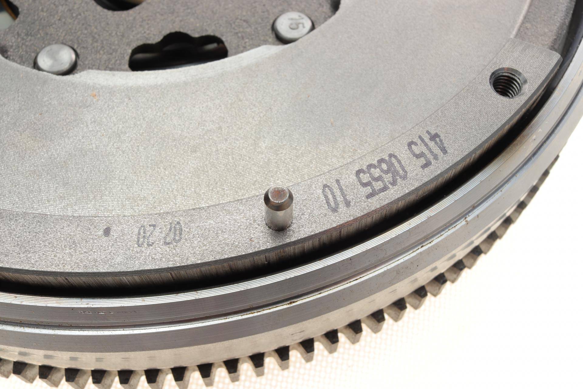 Демпфер зчеплення Citroen C4 Picasso/Peugeot 3008/508 2.0 HDi 09-18