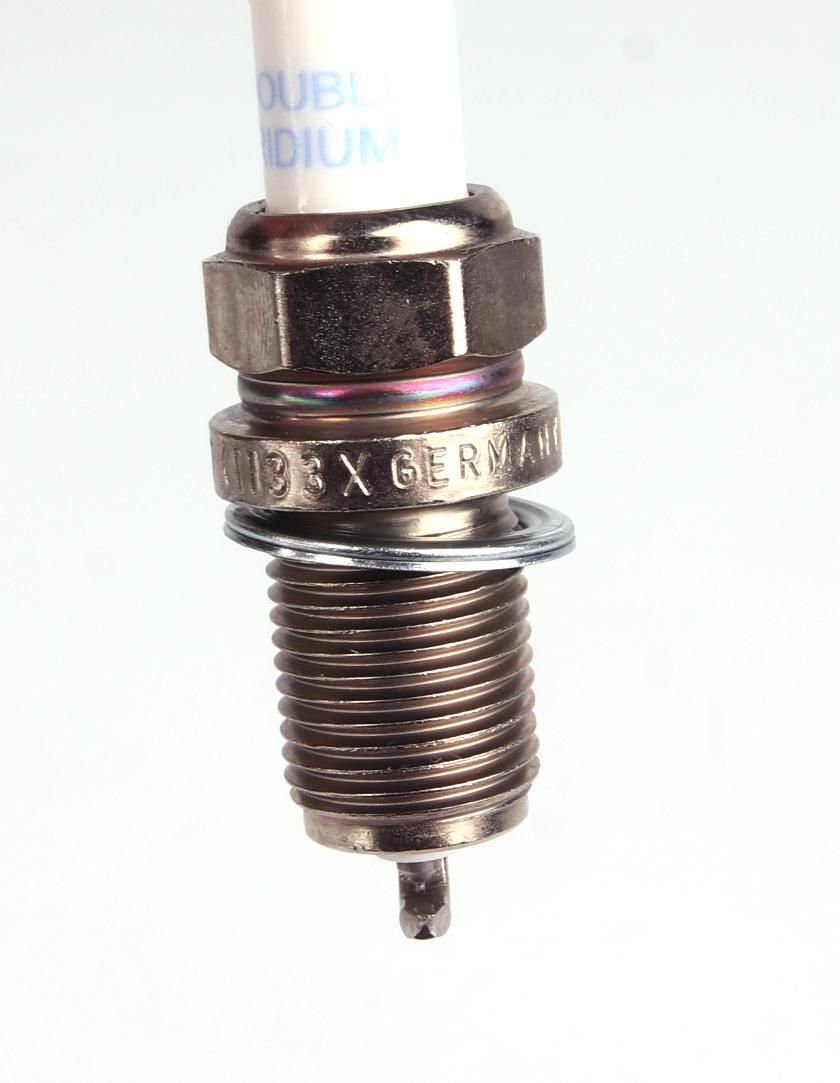 Свічка запалювання Infiniti J30/M30 3.0i/Lexus ES/GS/LS 2.0-4.3i 89-06