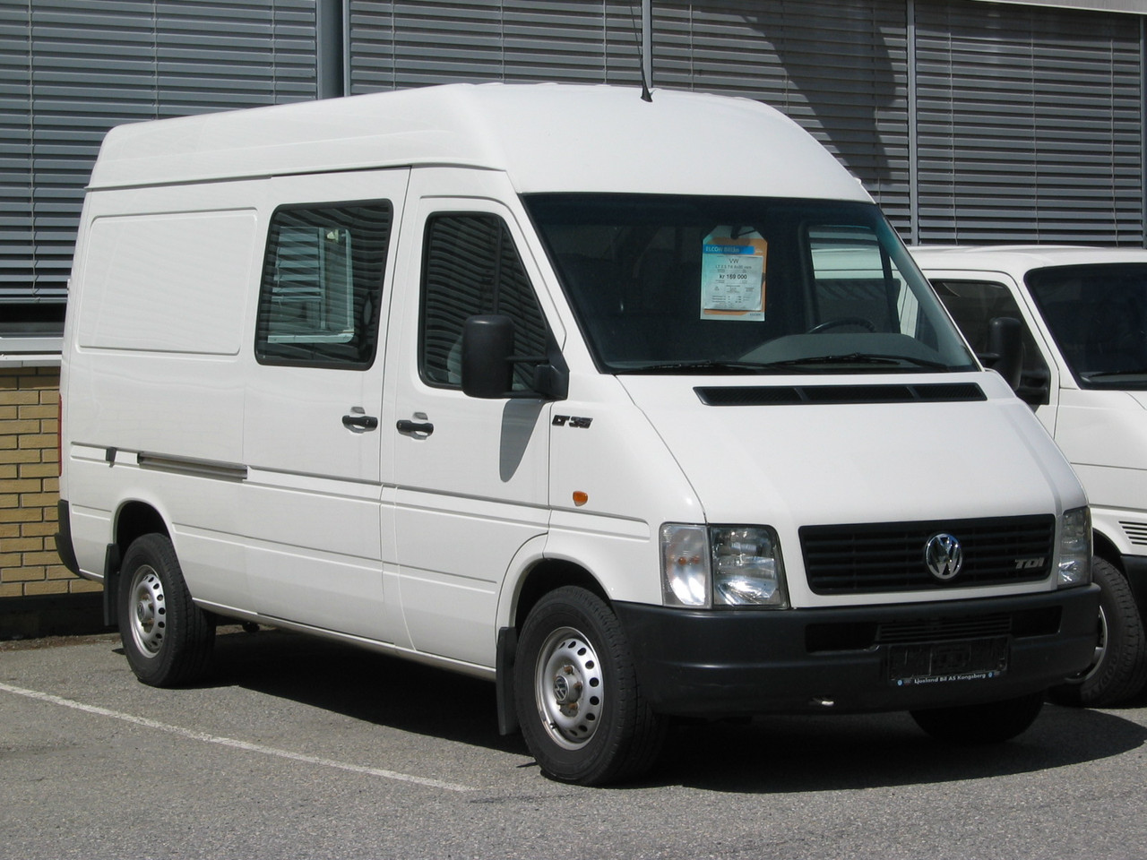 Задній гальмівний диск MERCEDES SPRINTER 901, 903, 904, VW LT 28-46 2 - 1989-