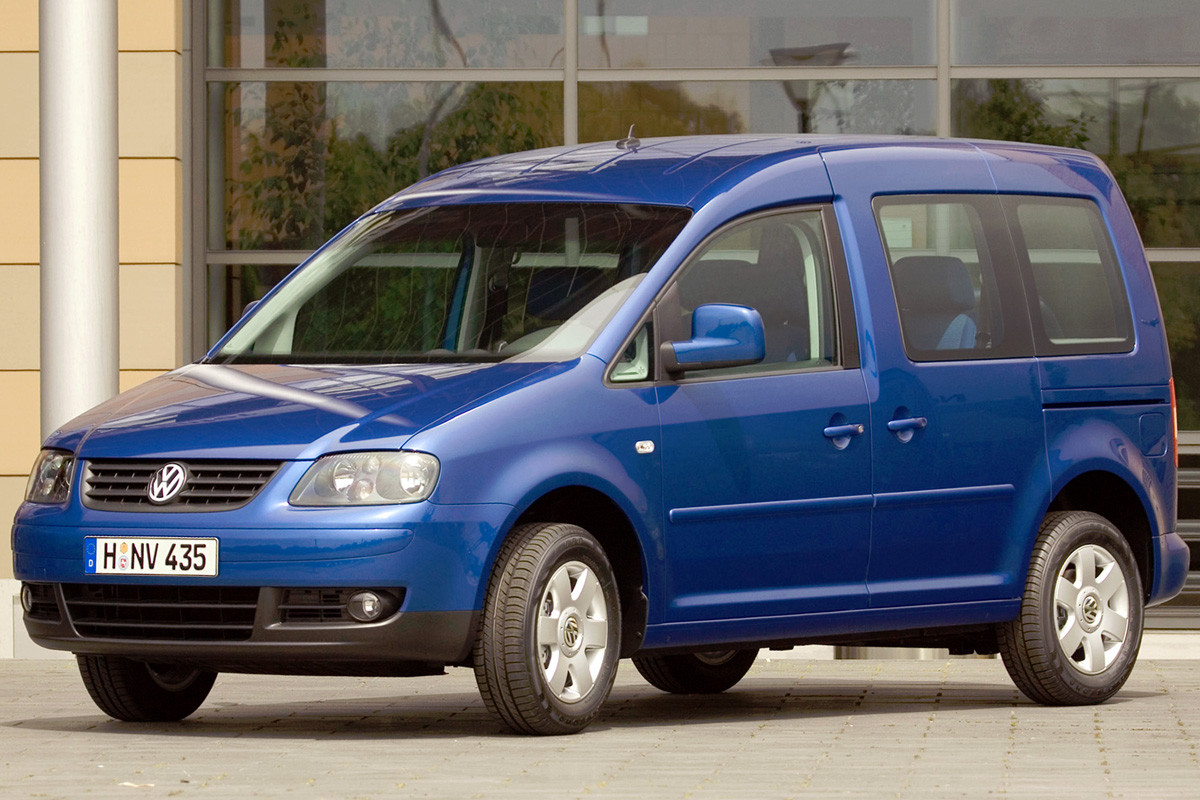 Задні гальмівні колодки AUDI A4 B5 / B6 A6 C5 SKODA OCTAVIA A5 VW GOLF 5, 6 CADDY 3 PASSAT B5 (1.0-6.0) 1994-