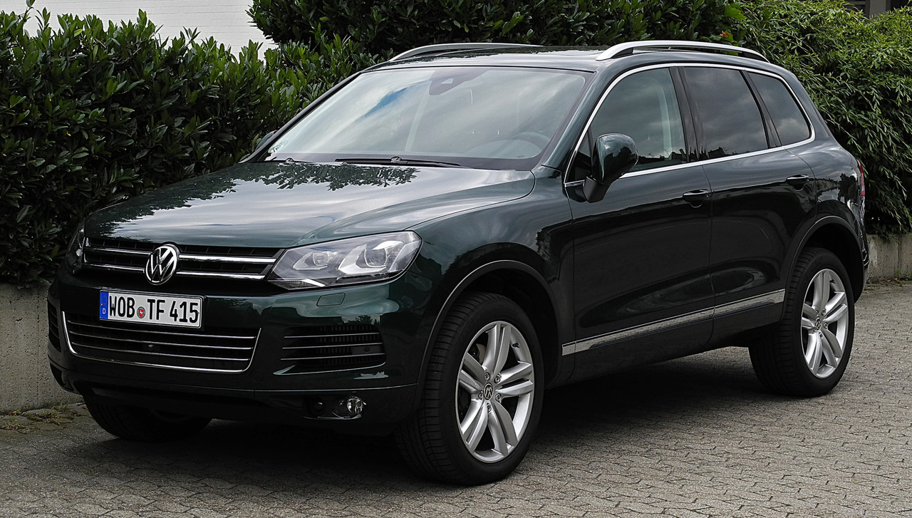 Поворотний кулак передній правий Фольксваген Туарег, Ауді Кью 7 - Volkswagen Touareg, Audi Q7 - 2006-2018