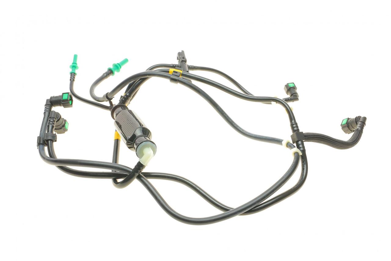 Паливний шланг Citroen Berlingo / C3 / C4 / C5, Peugeot Partner / 206 / 307 / 308 / 407 / 3008 / 5008 1.4–2.0 HDi 11.03-