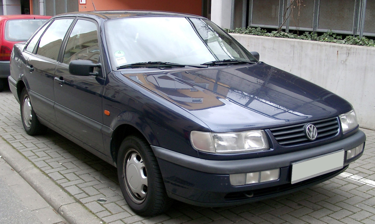 Задня пружина підвіски Фольксваген Пассат Б3, Б4 -Volkswagen Passat B3, B4 (1.6-2.8) 1988-1997