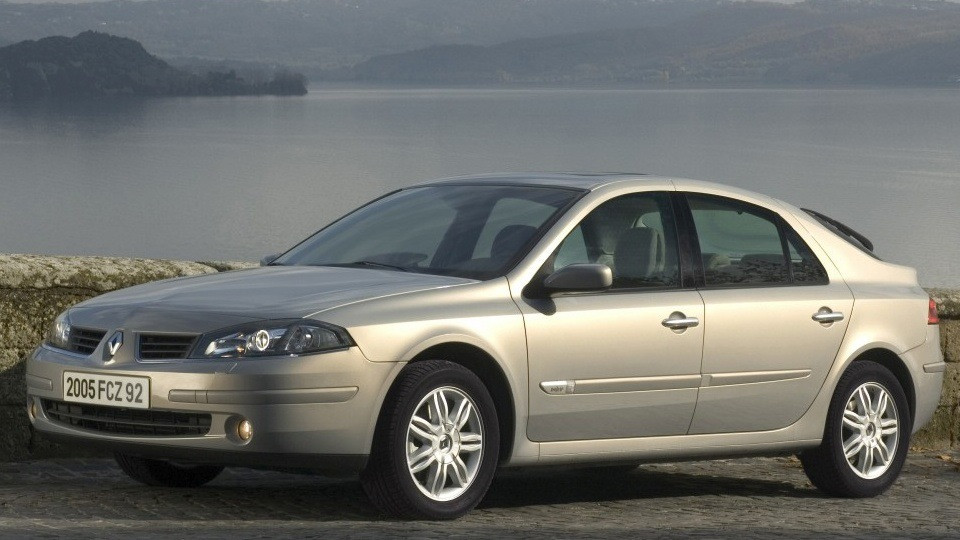 Ступиця переднього колеса з підшипником Рено Лагуна 3, Латитюд - Renault Laguna 3, Latitude (2.0-3.5